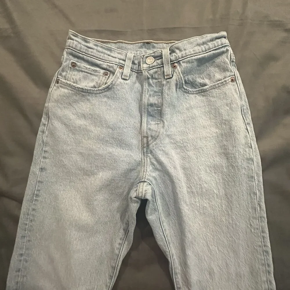 Levi's 501 Jeans Women's 26x30 Button Fly Skinny Denim Light Wash Festival